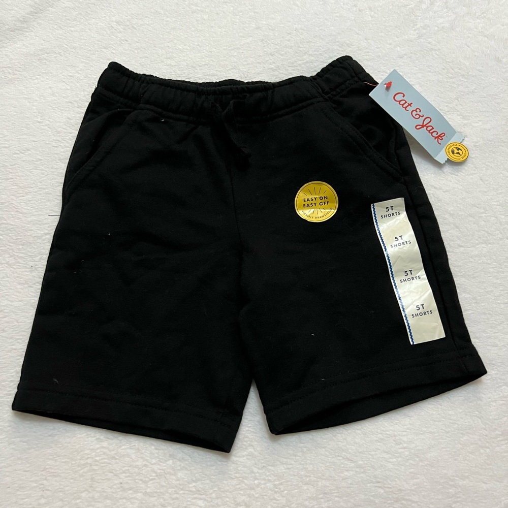Boy Black Shorts (Size 5T)